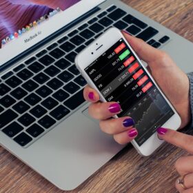 Publicidad en display vs acciones en redes sociales: ¿cuál tiene mayor impacto? - La publicidad en display y las acciones en redes sociales son dos estrategias de marketing digital que se pueden utilizar para llegar a una audiencia más amplia. Ambas tienen sus ventajas y desventajas, pero ¿cuál tiene mayor impacto? | 360 group - 131